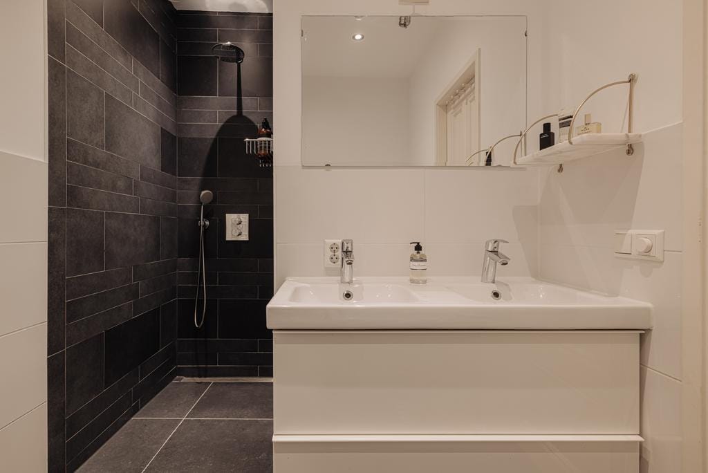 Photo 31 of Van Ostadestraat 350-H