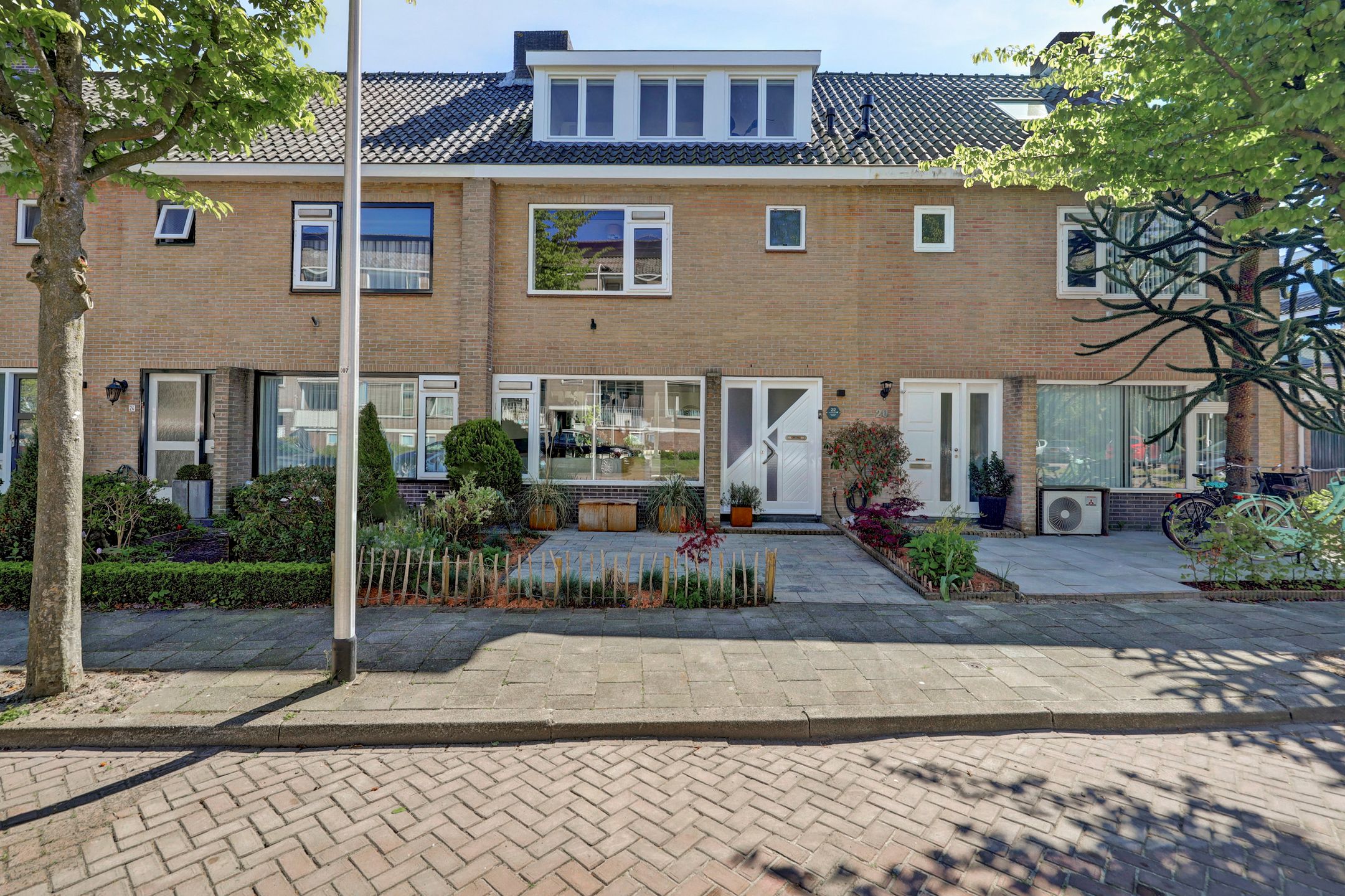 van den Woudestraat 22 