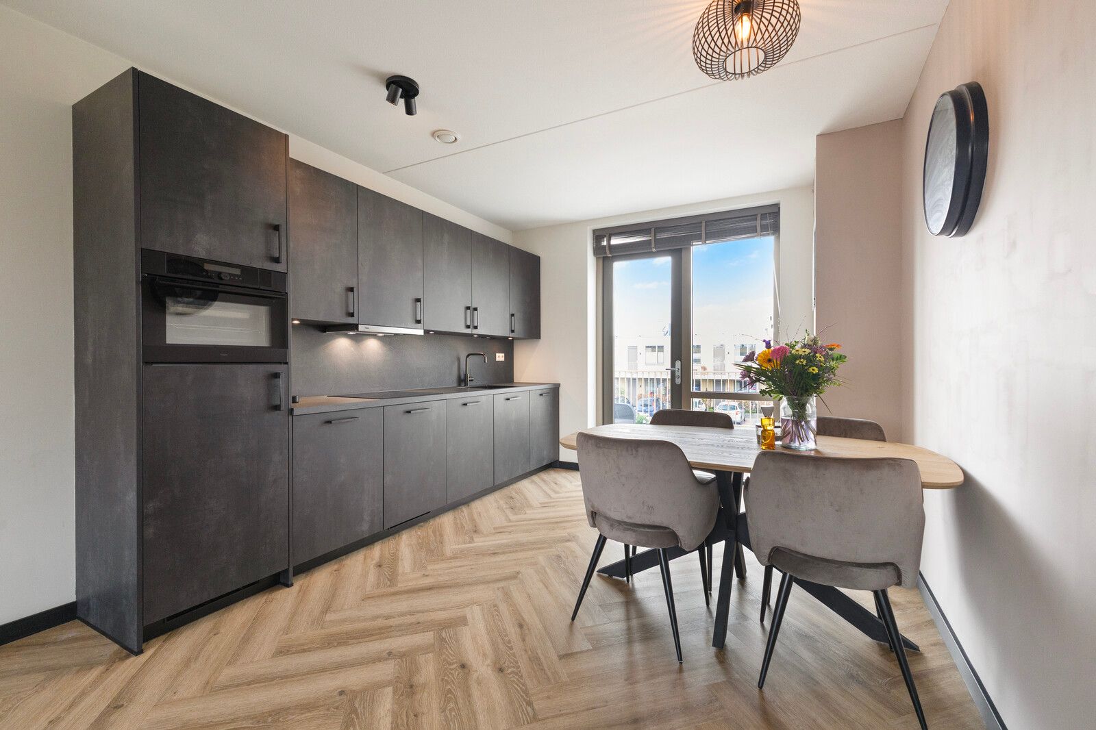 Photo 9 of Groenlingstraat 92