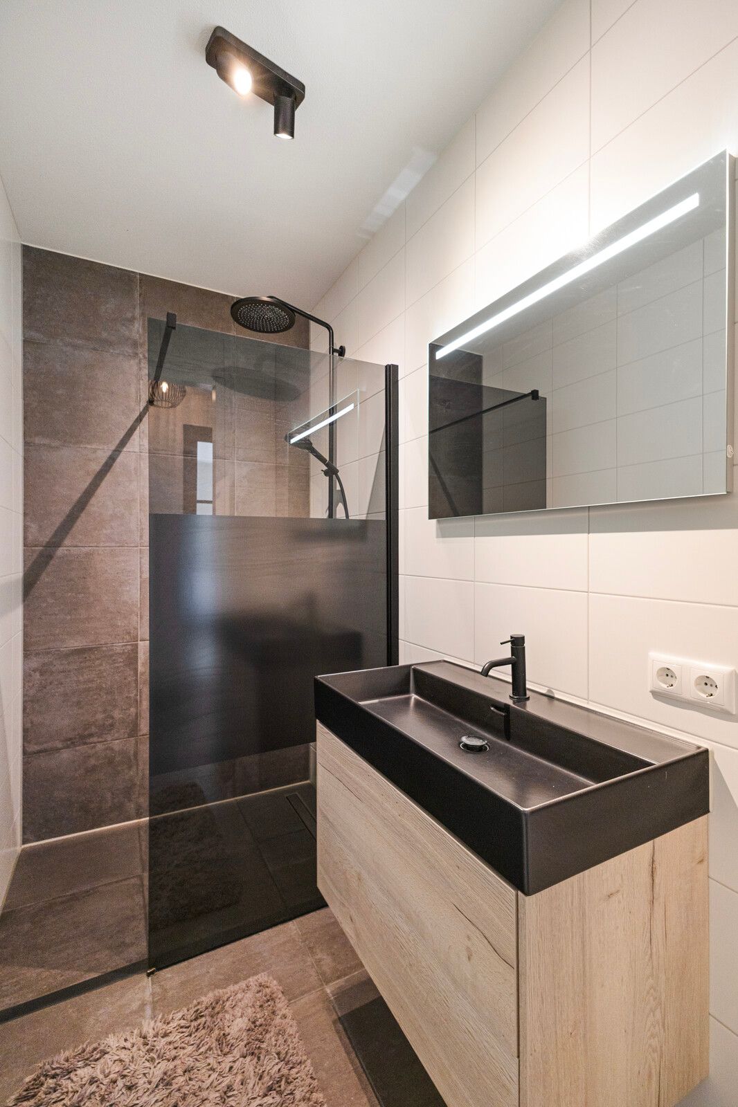 Photo 22 of Groenlingstraat 92