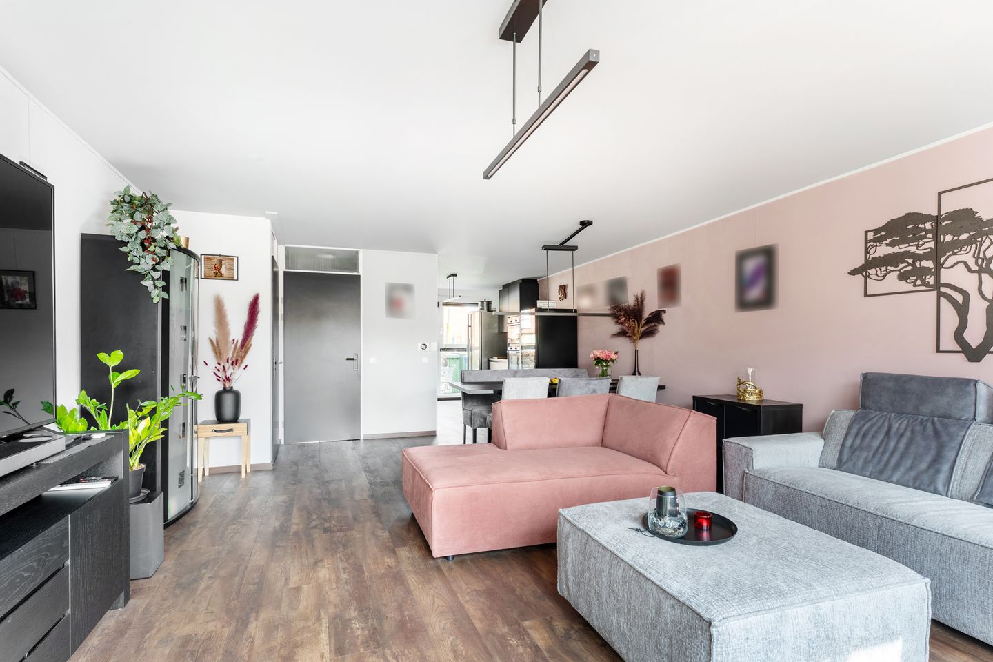 Foto 5 van Laan van Magisch Realisme 204