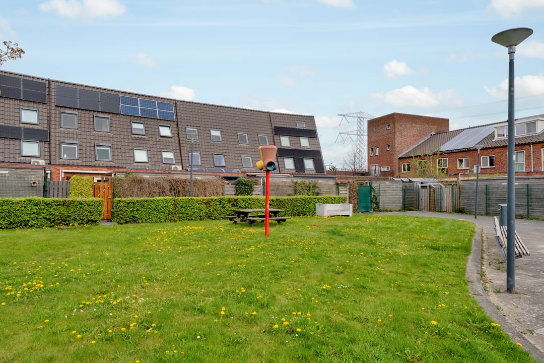 Foto 28 van Laan van Magisch Realisme 204