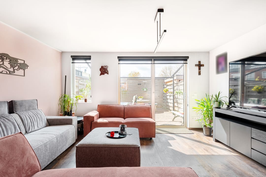 Foto 2 van Laan van Magisch Realisme 204