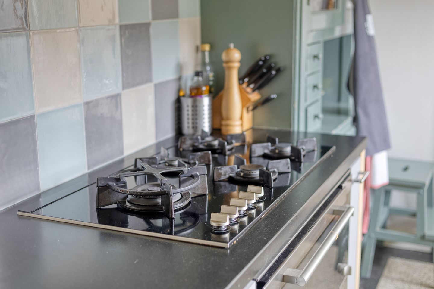 Foto 25 van Madoerastraat 1