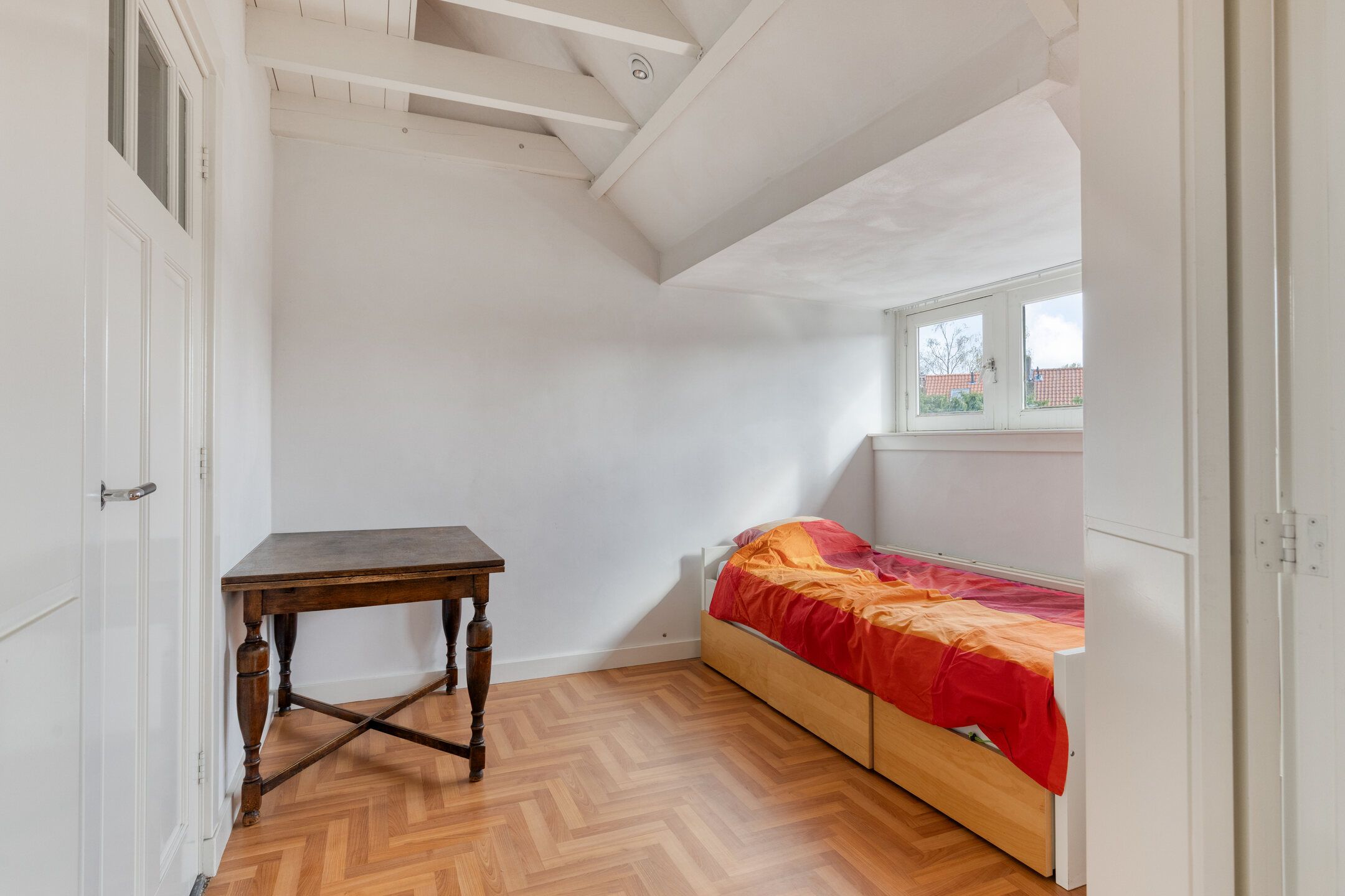 Foto 45 van Madoerastraat 1