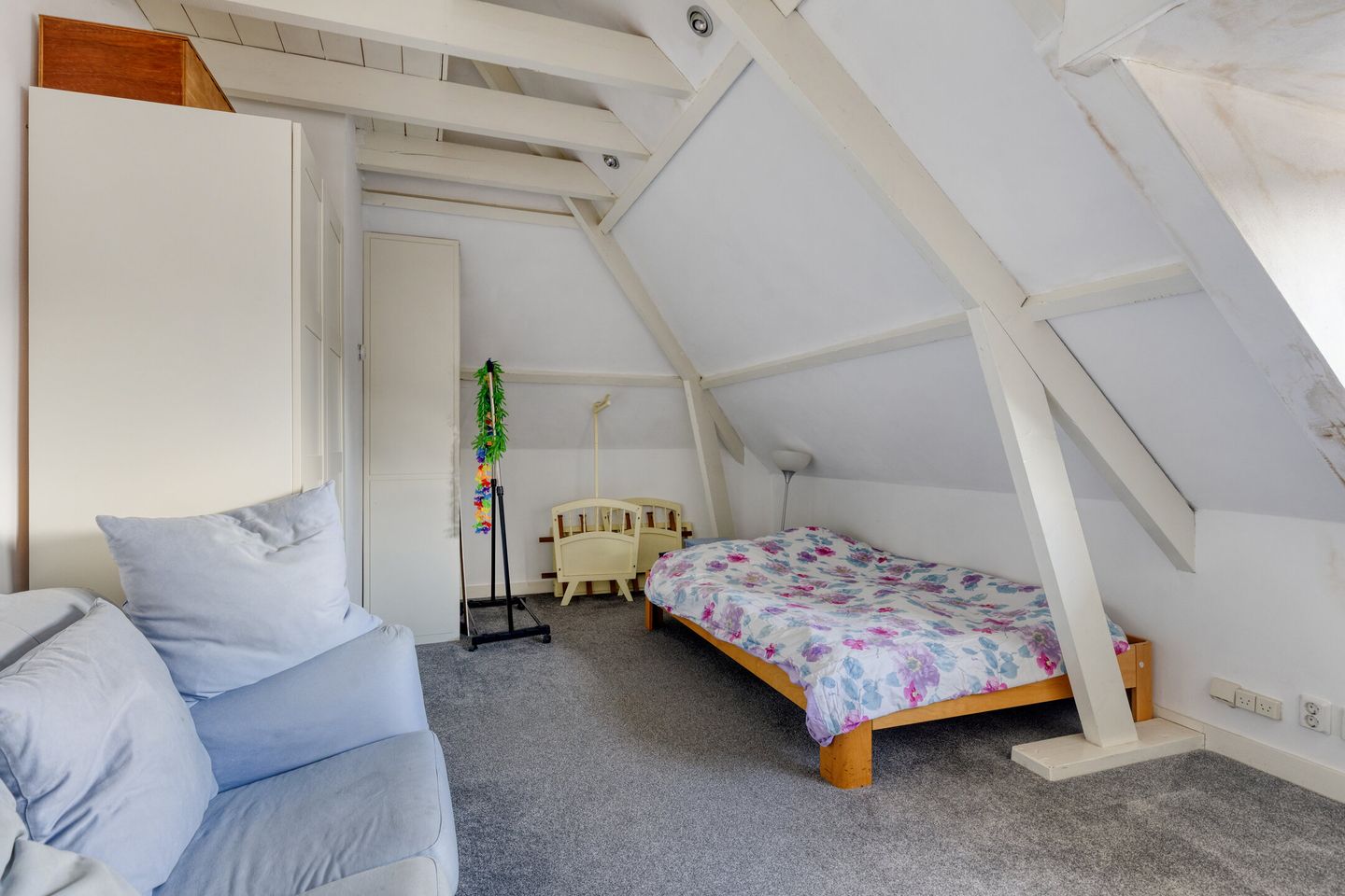 Foto 44 van Madoerastraat 1