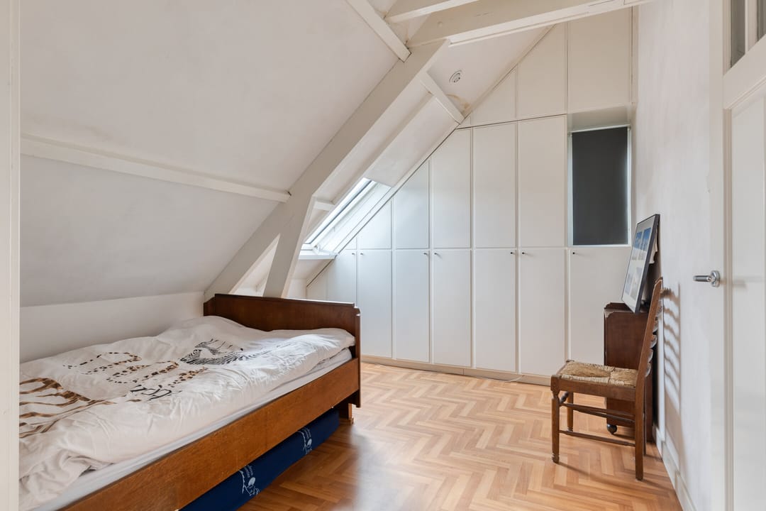 Foto 47 van Madoerastraat 1