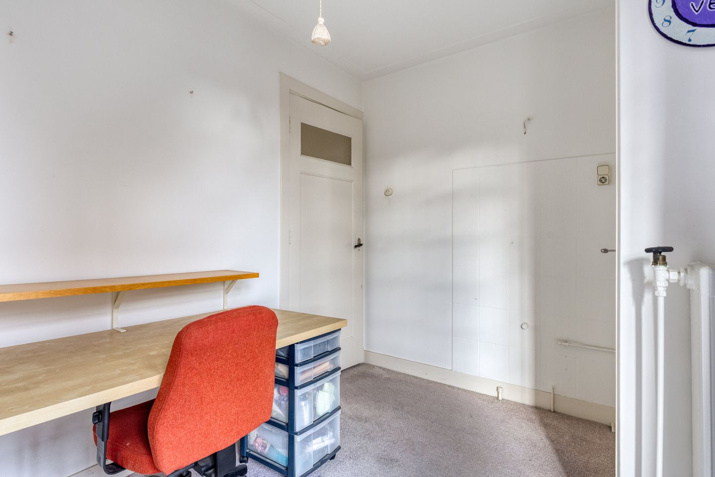 Foto 50 van Madoerastraat 1