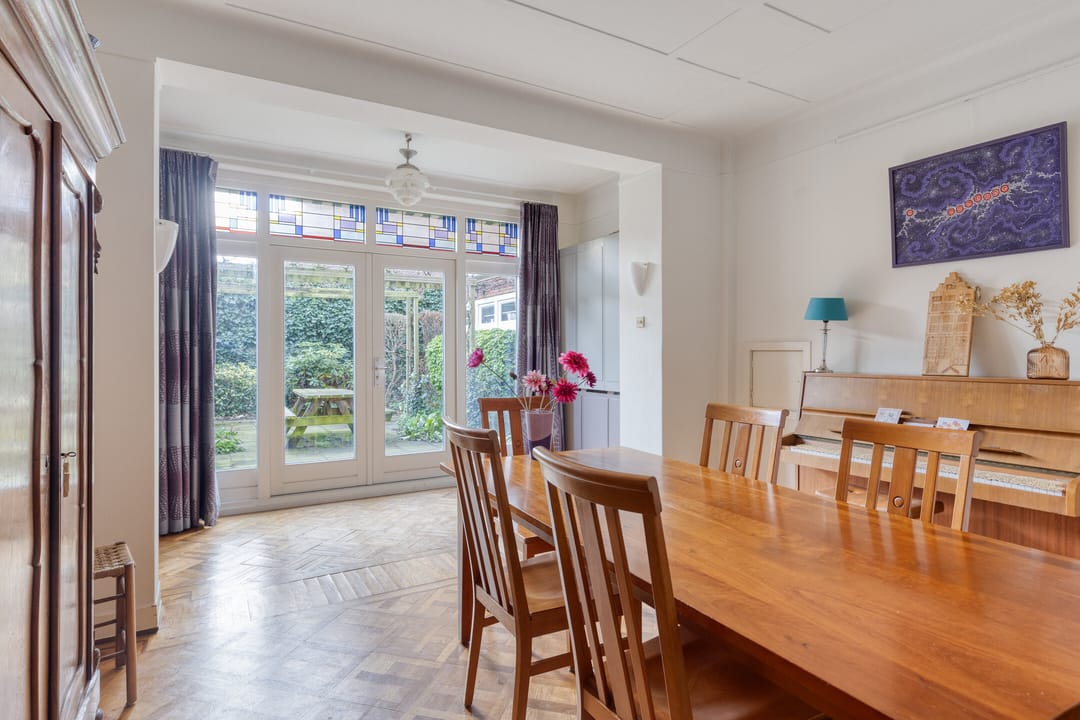 Foto 16 van Madoerastraat 1