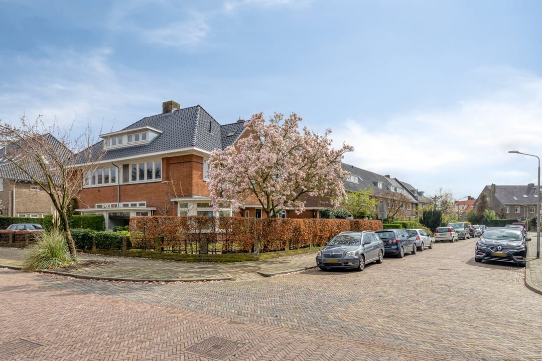 Foto 56 van Madoerastraat 1