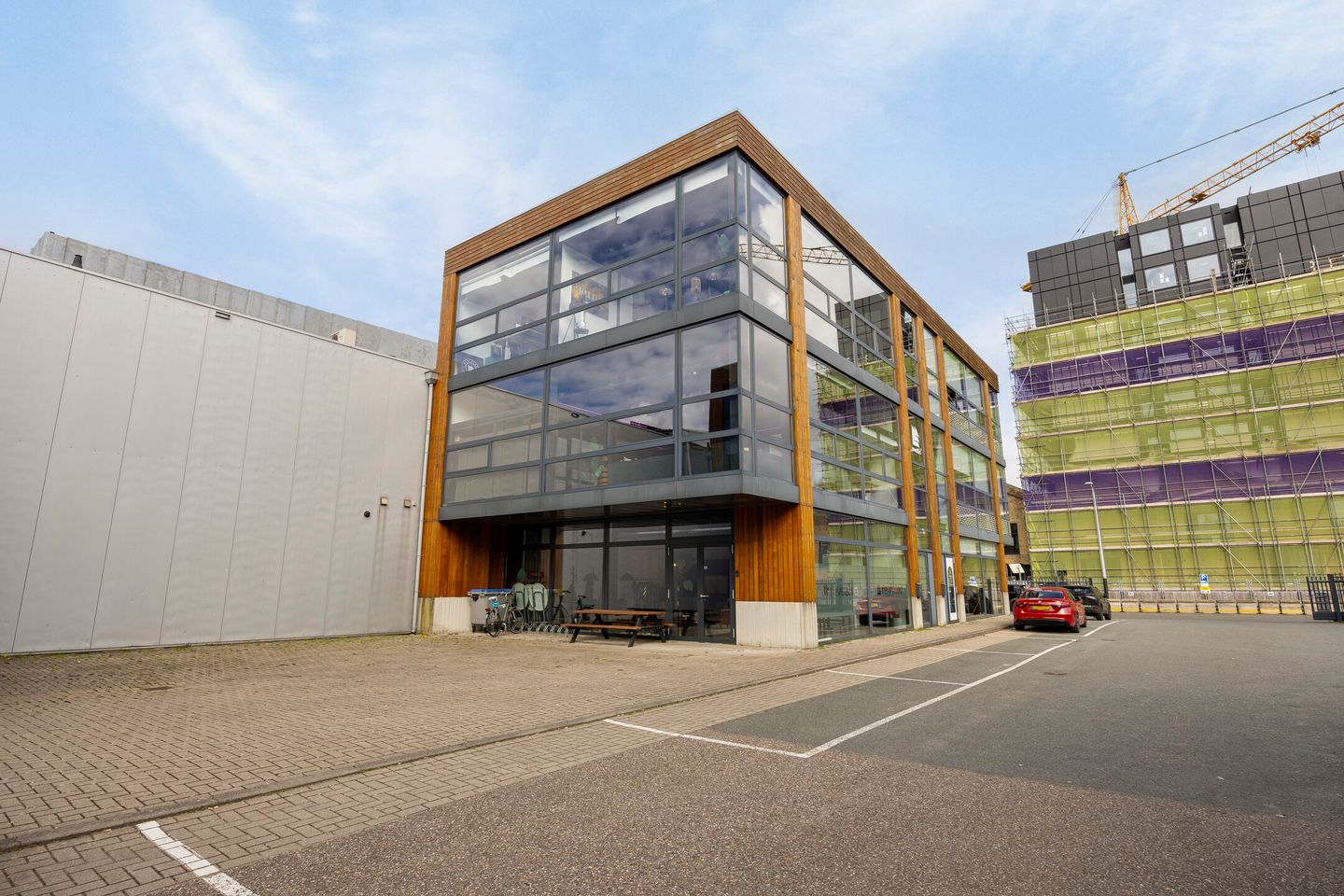 View photo 1 of Asterweg 71