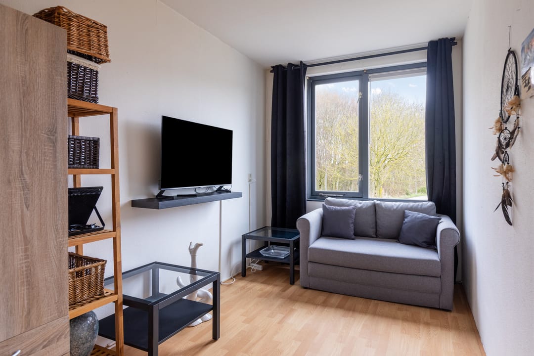 Photo 32 of Robert Stolzhof 203