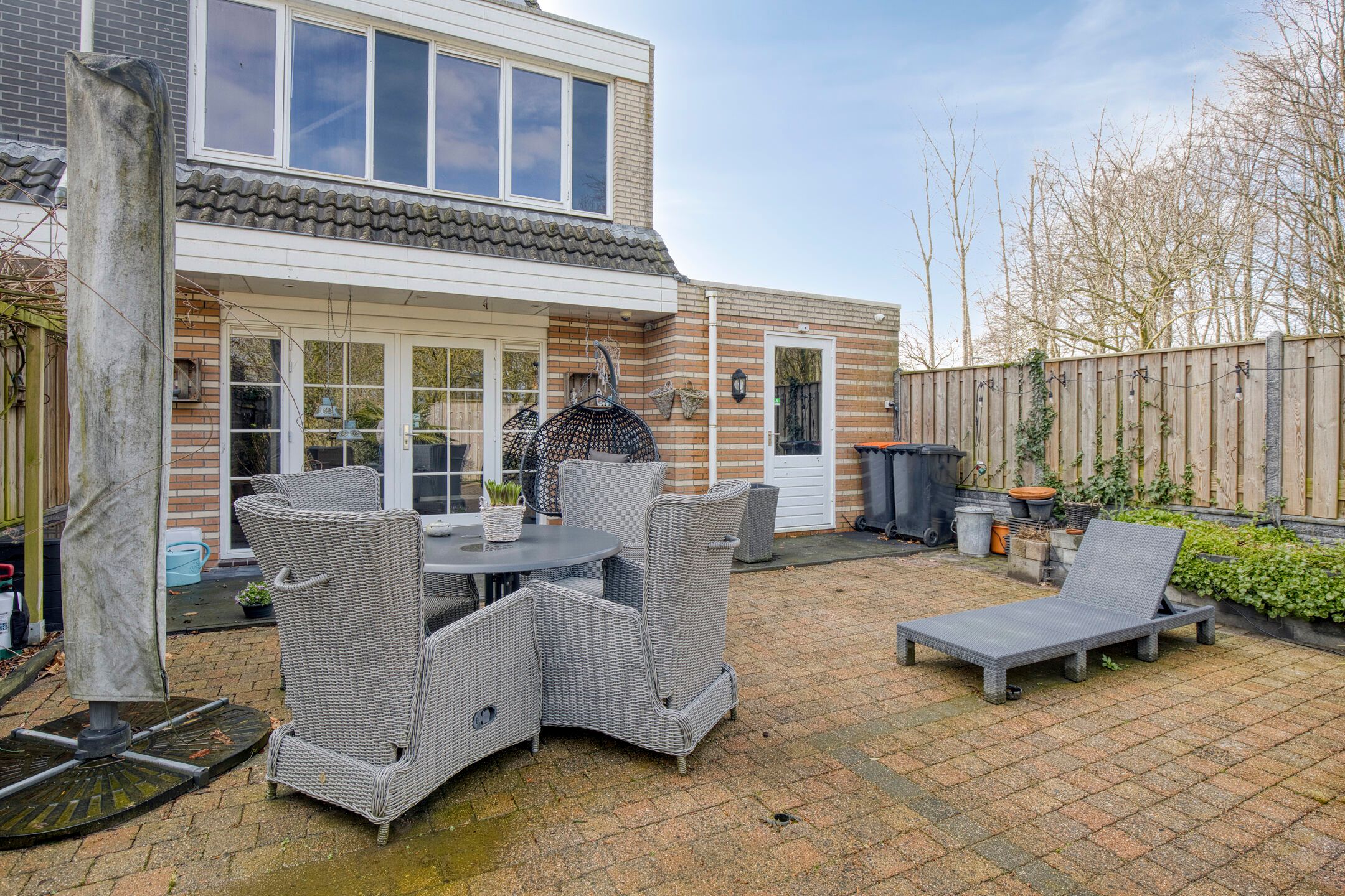 Photo 42 of Robert Stolzhof 203