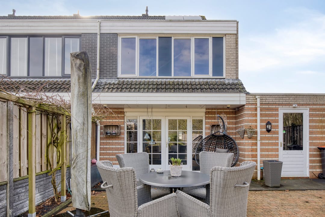 Photo 41 of Robert Stolzhof 203