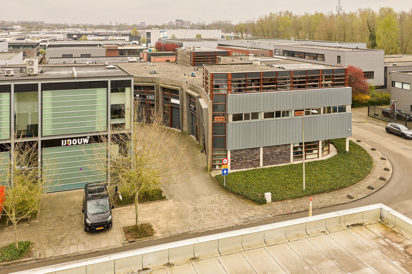 Bekijk foto 2 van Tennesseedreef 13-C