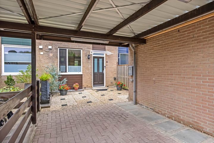 Foto 5 van Van Gentswei 6