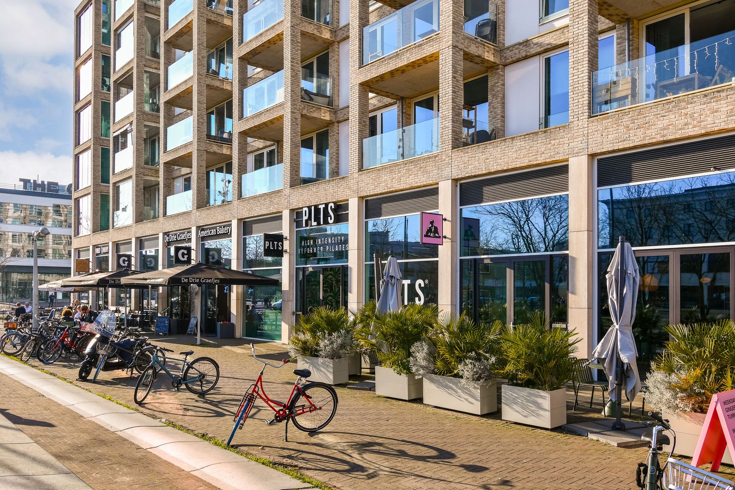 Photo 19 of Turnerstraat 24-3