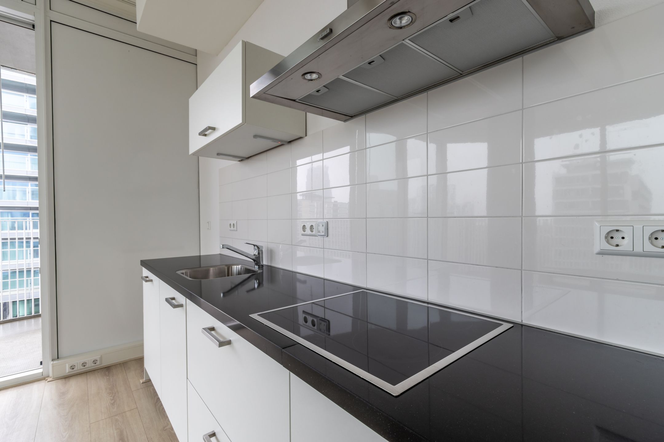 Foto 9 van Van Oldenbarneveltplaats 14-C