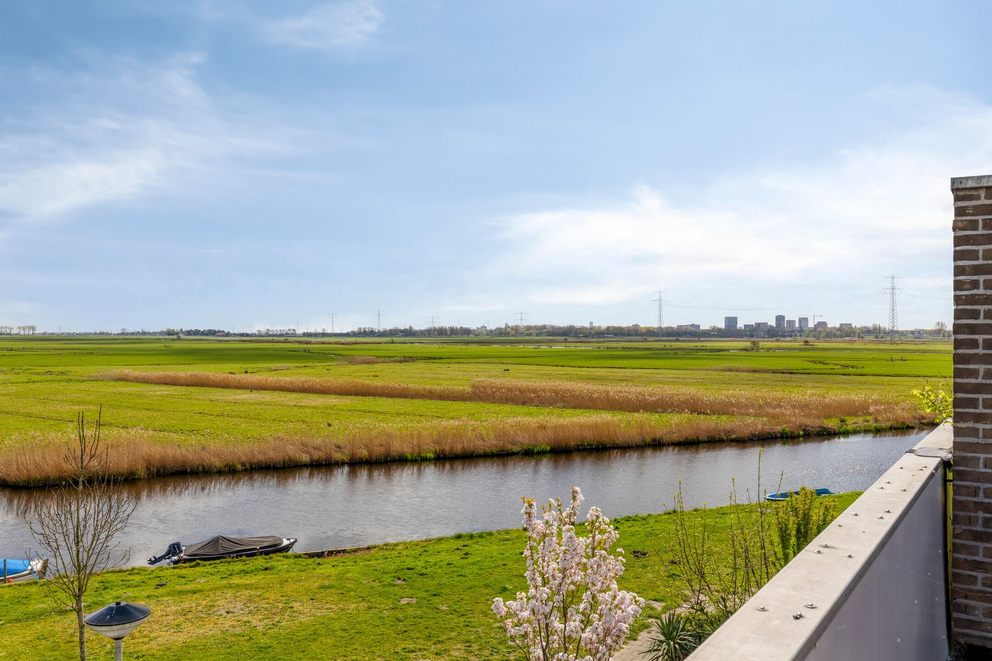 Photo 25 of Stoutenburg 32