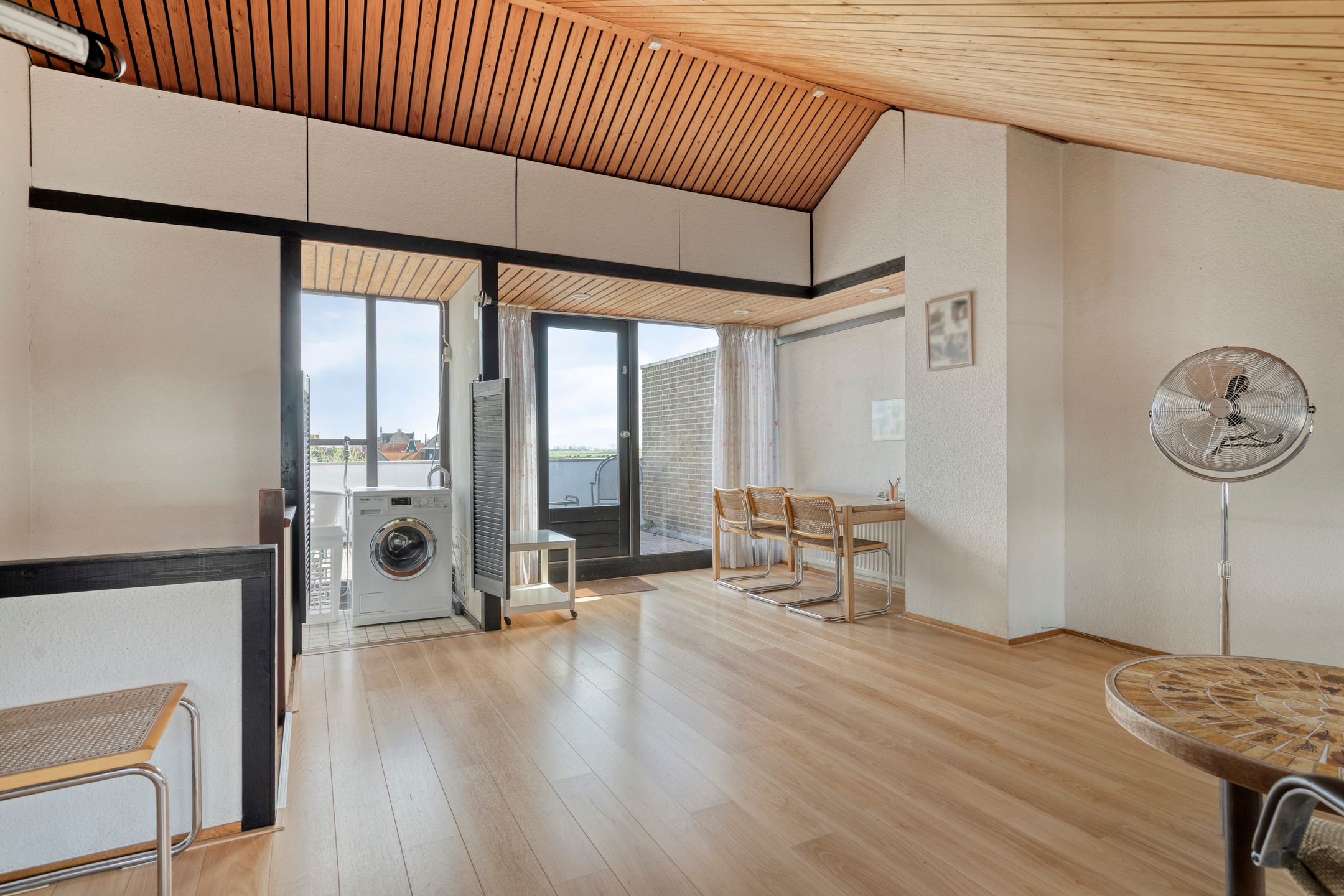 Photo 24 of Stoutenburg 32