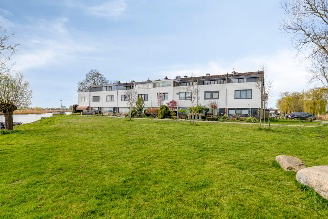 Photo 1 of Stoutenburg 32