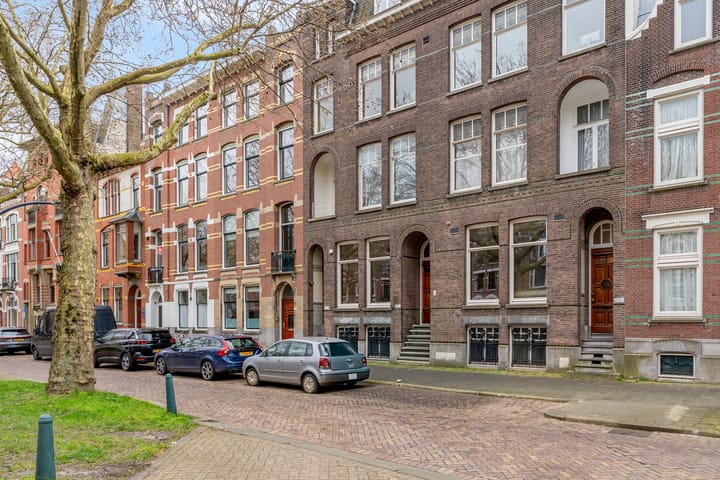 Photo 2 of Mathenesserlaan 272-D