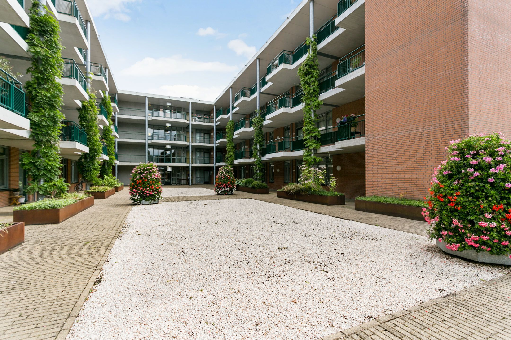 Foto 21 van Strijpsestraat 144-84