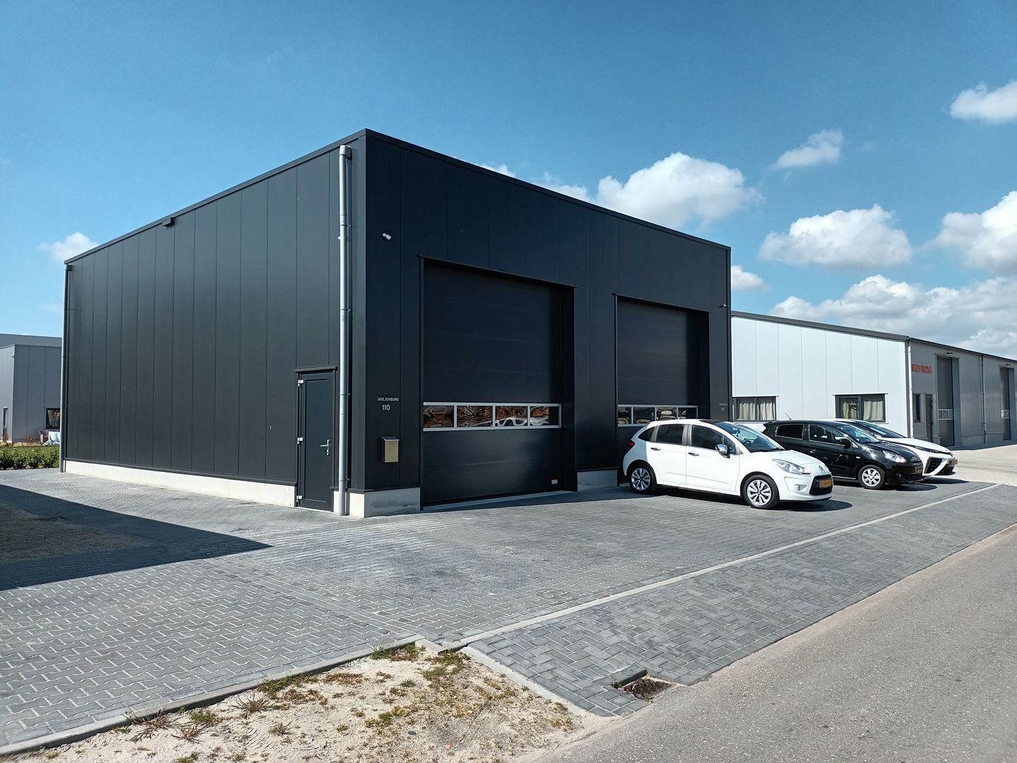 Bekijk foto 1 van Doejenburg 110