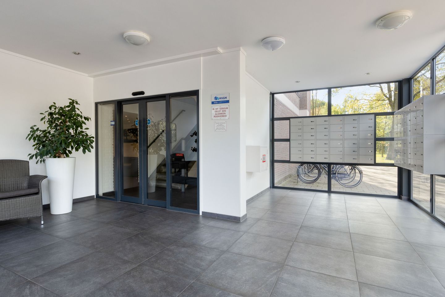 Foto 5 van Evelindeflat 61