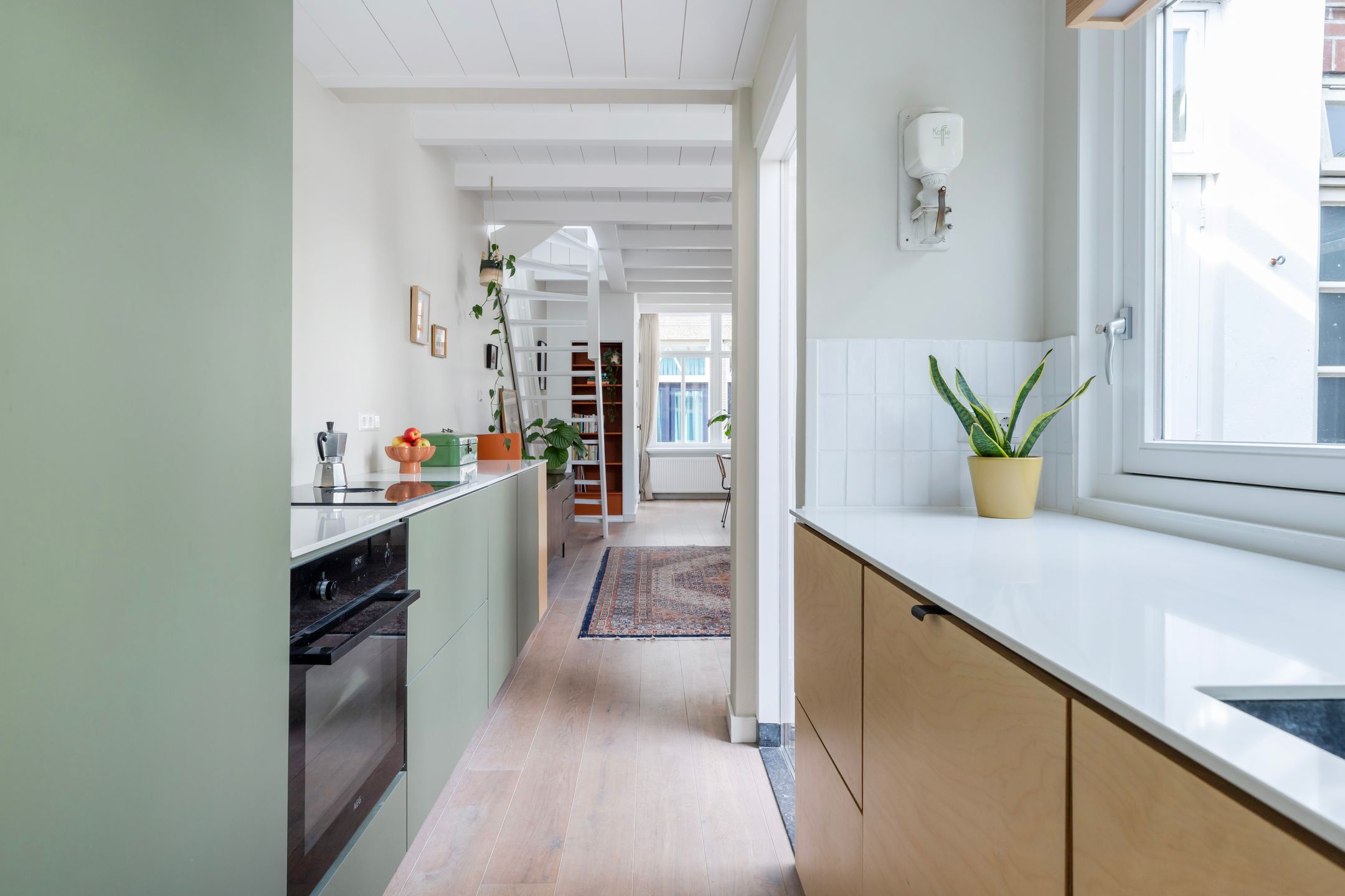 Foto 21 van Lange Dwarsstraat 42