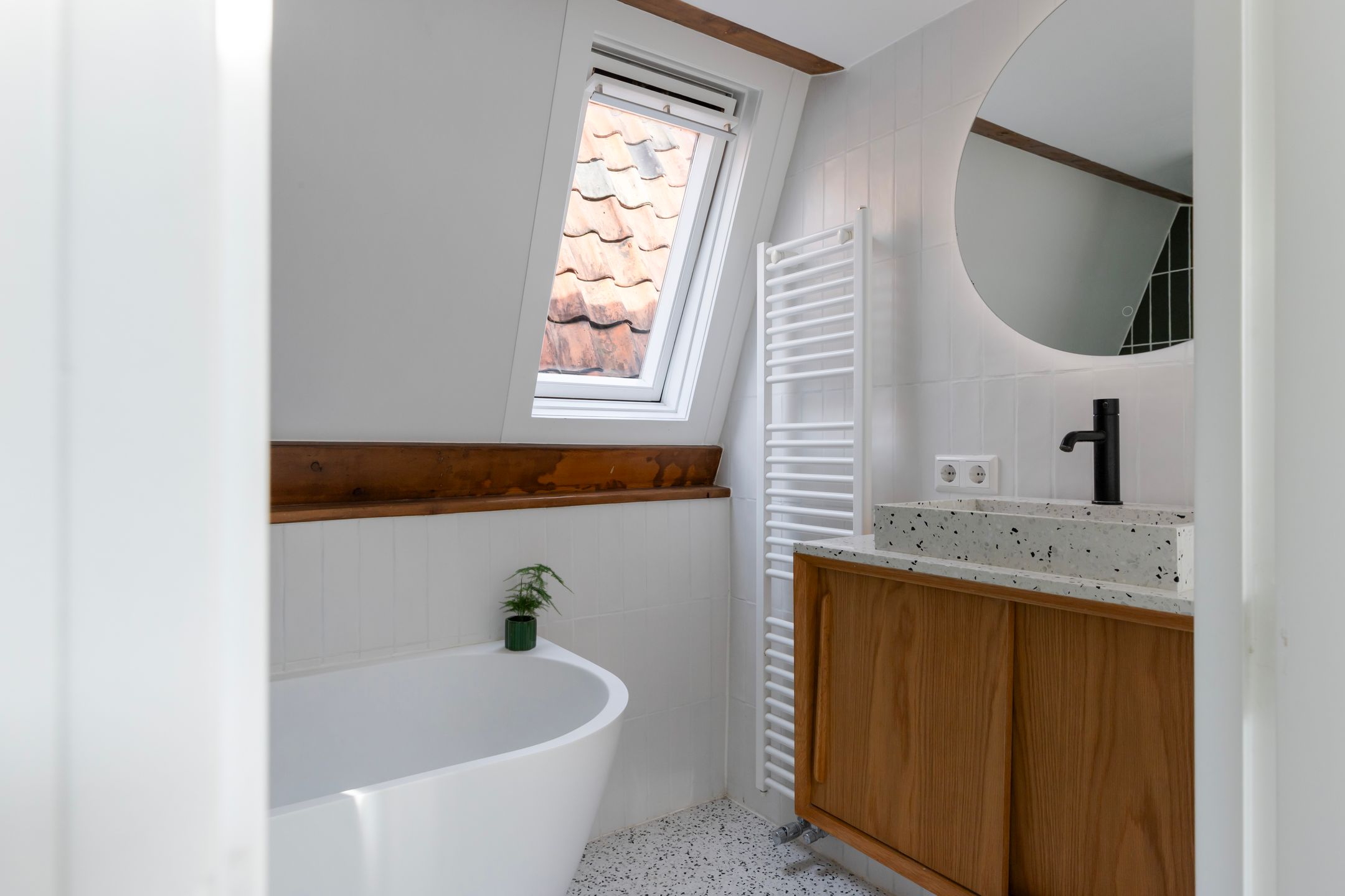 Foto 48 van Lange Dwarsstraat 42