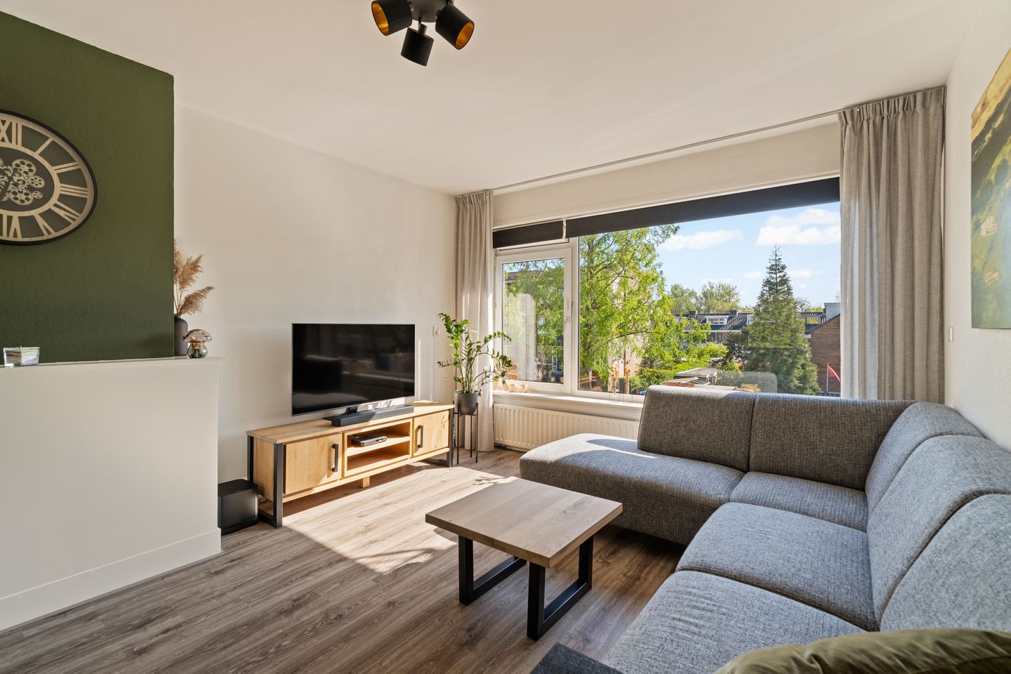 Foto 10 van Juliana van Stolberglaan 44