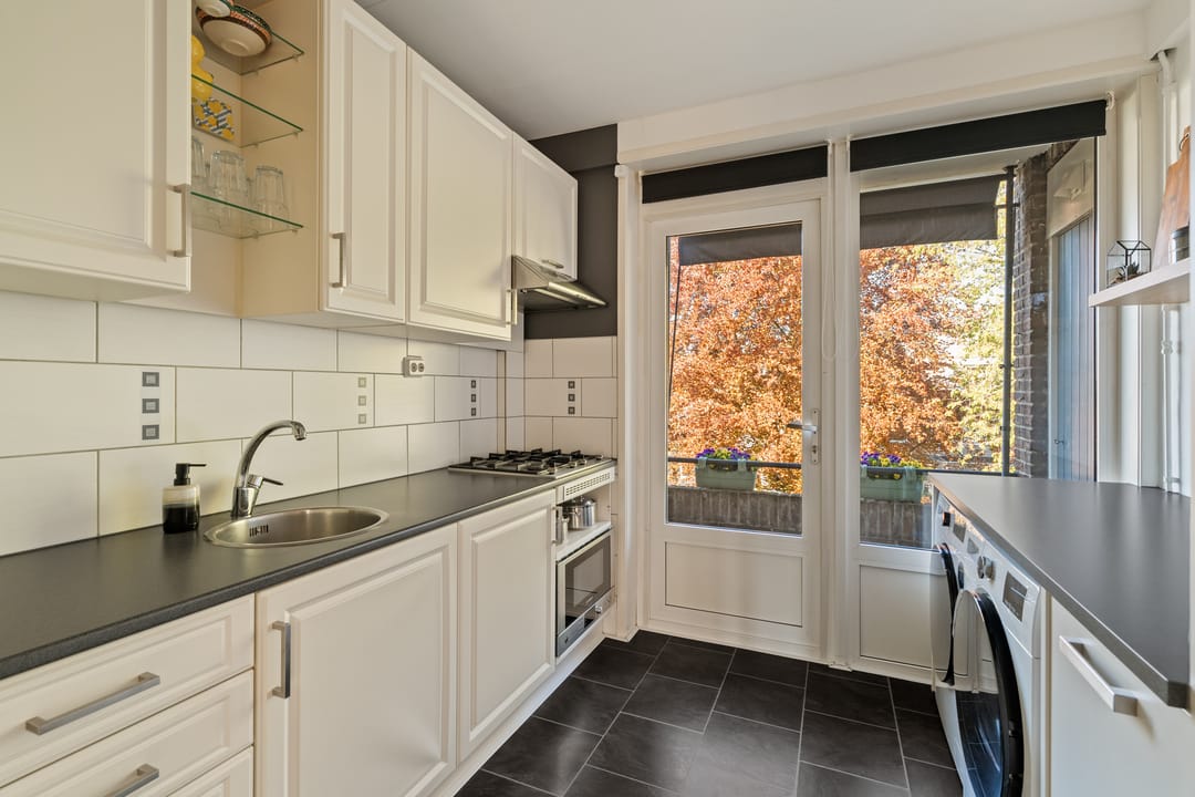 Foto 17 van Juliana van Stolberglaan 44