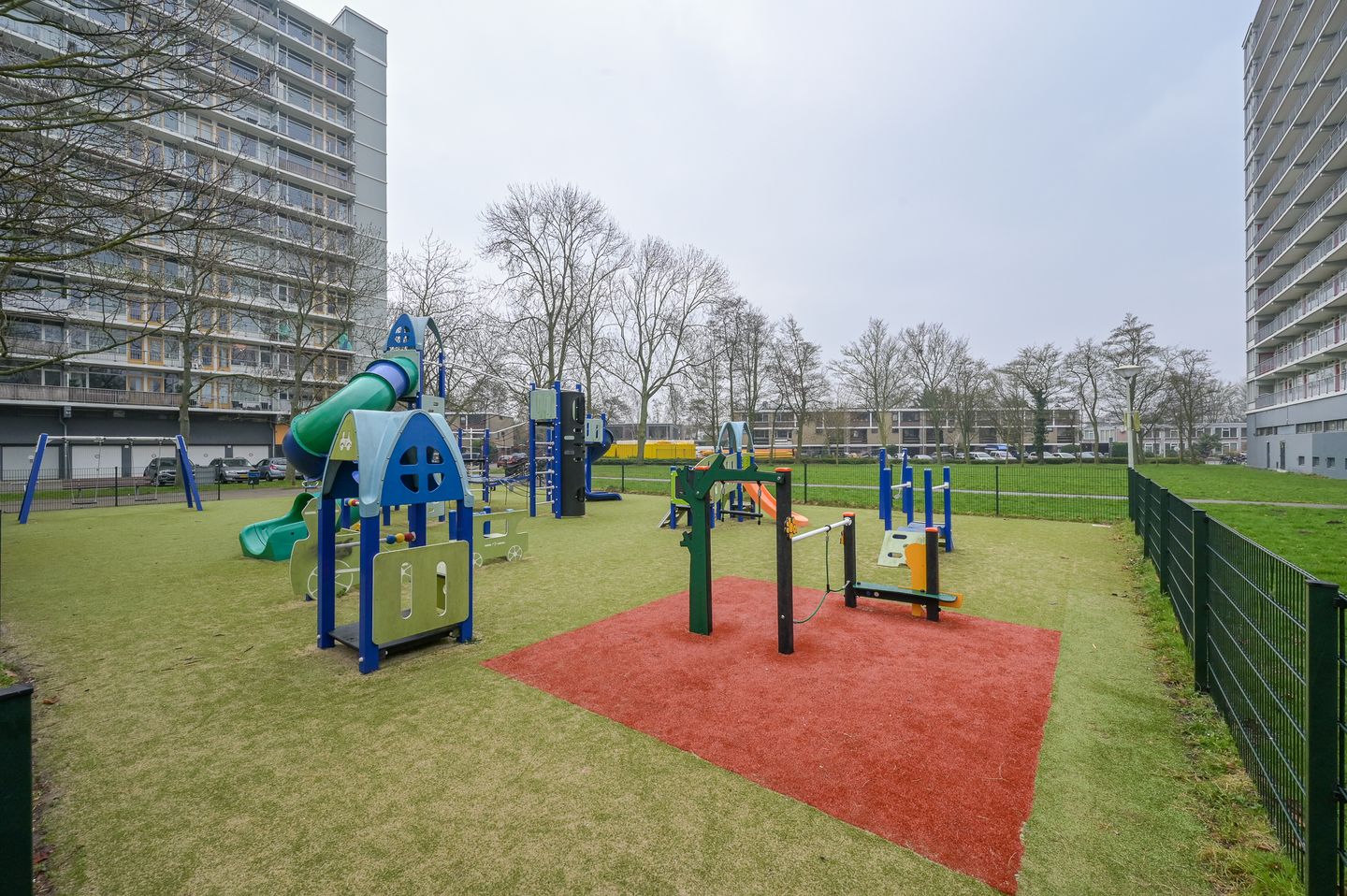 Photo 25 of Robertaland 38