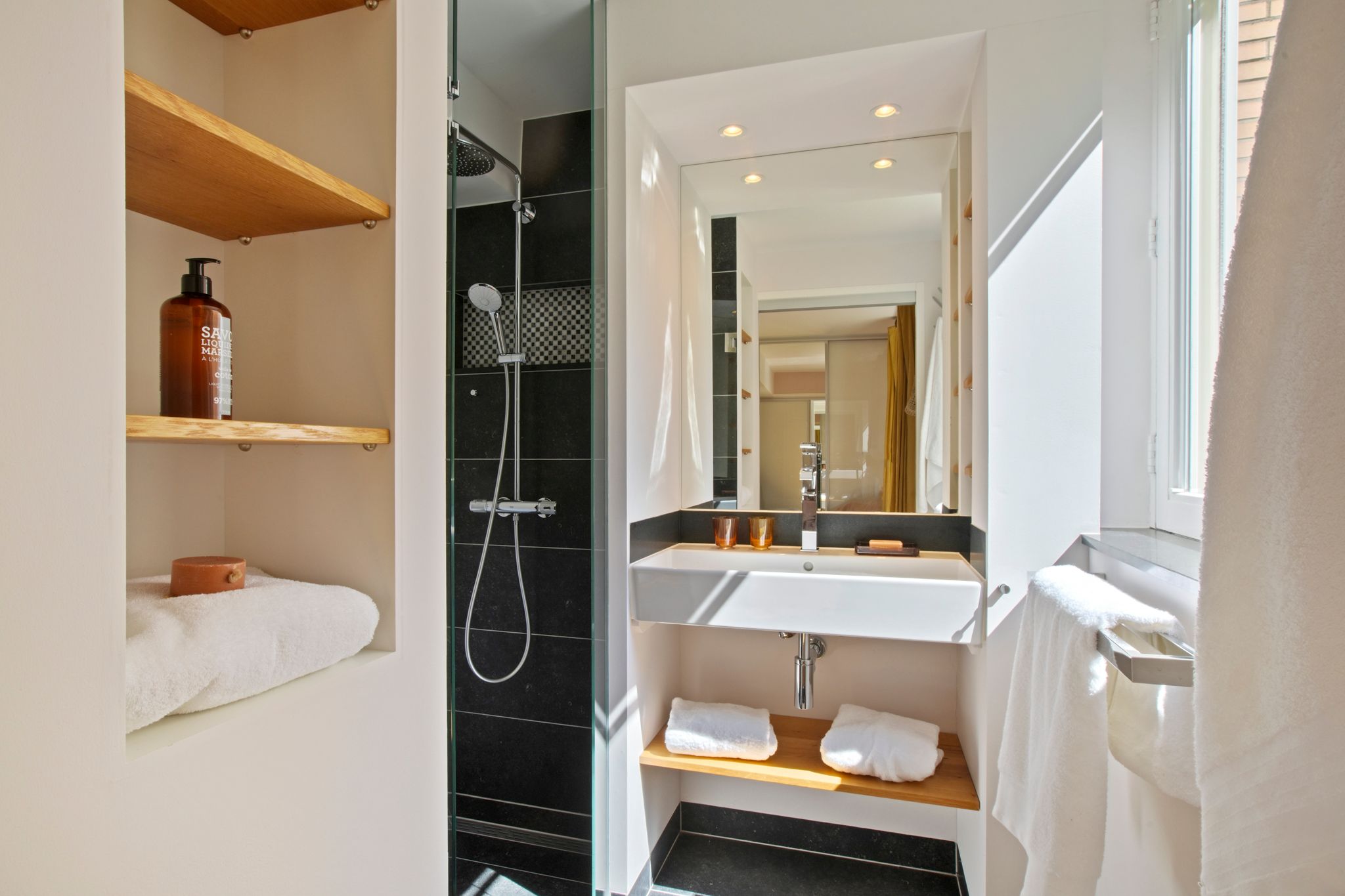 Foto 24 van Utrechtsedwarsstraat 32-A