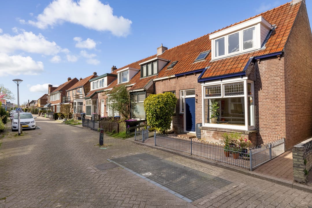 Photo 8 of Mesdagstraat 8