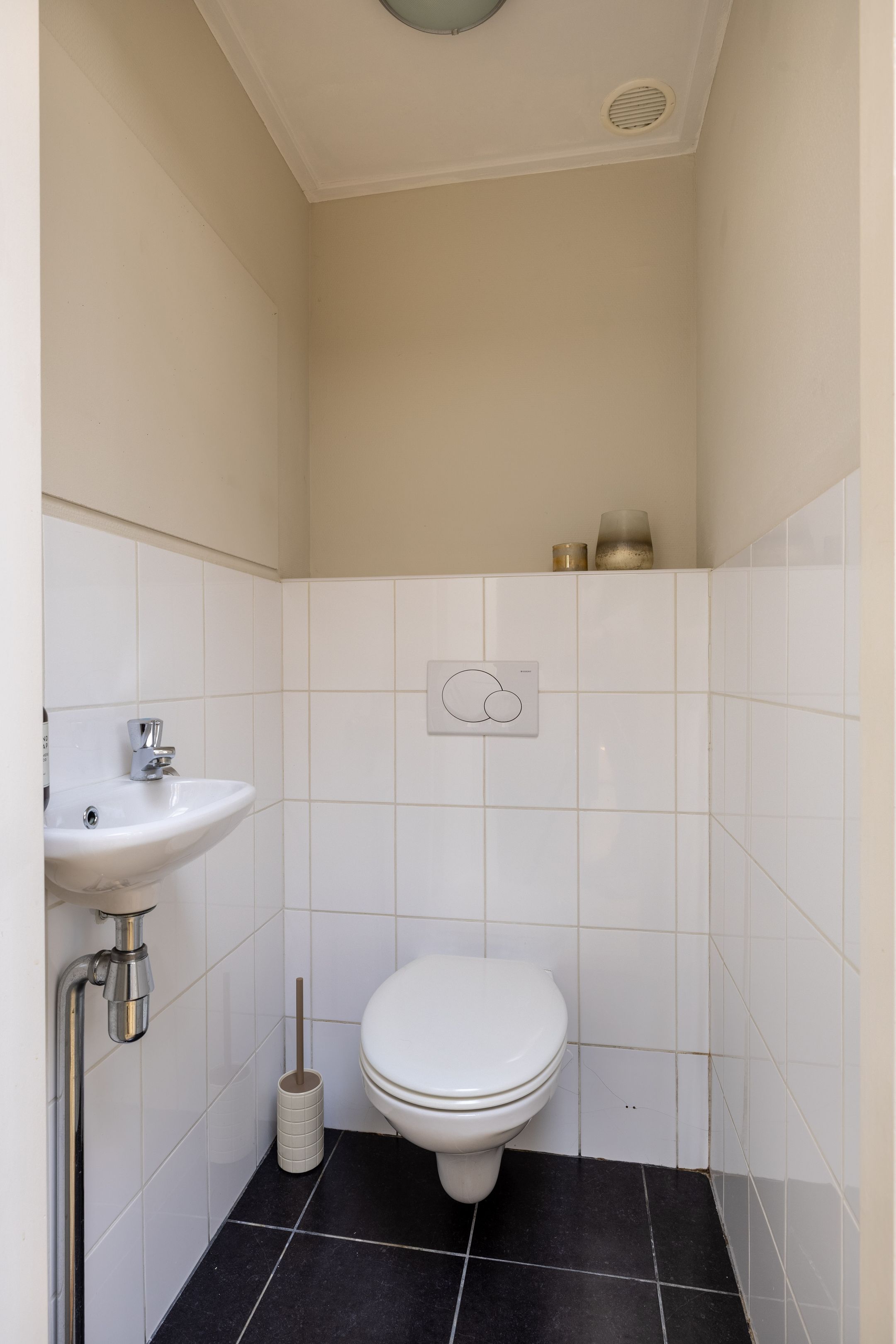 Photo 24 of Mesdagstraat 8