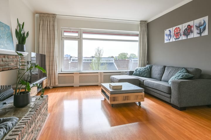 Photo 3 of Linnaeusstraat 129