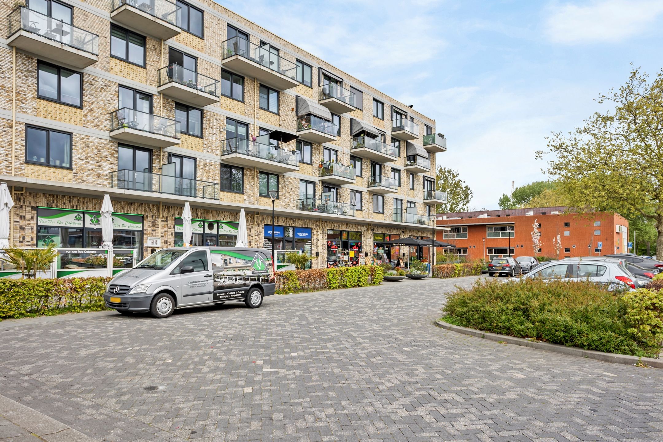 Spacious 3-bedroom apartment with south and west facing balconies — 36
