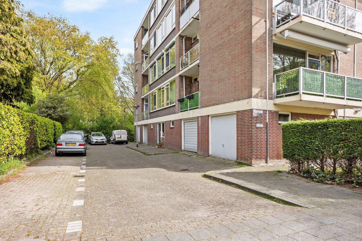 Spacious 3-bedroom apartment with south and west facing balconies — 29