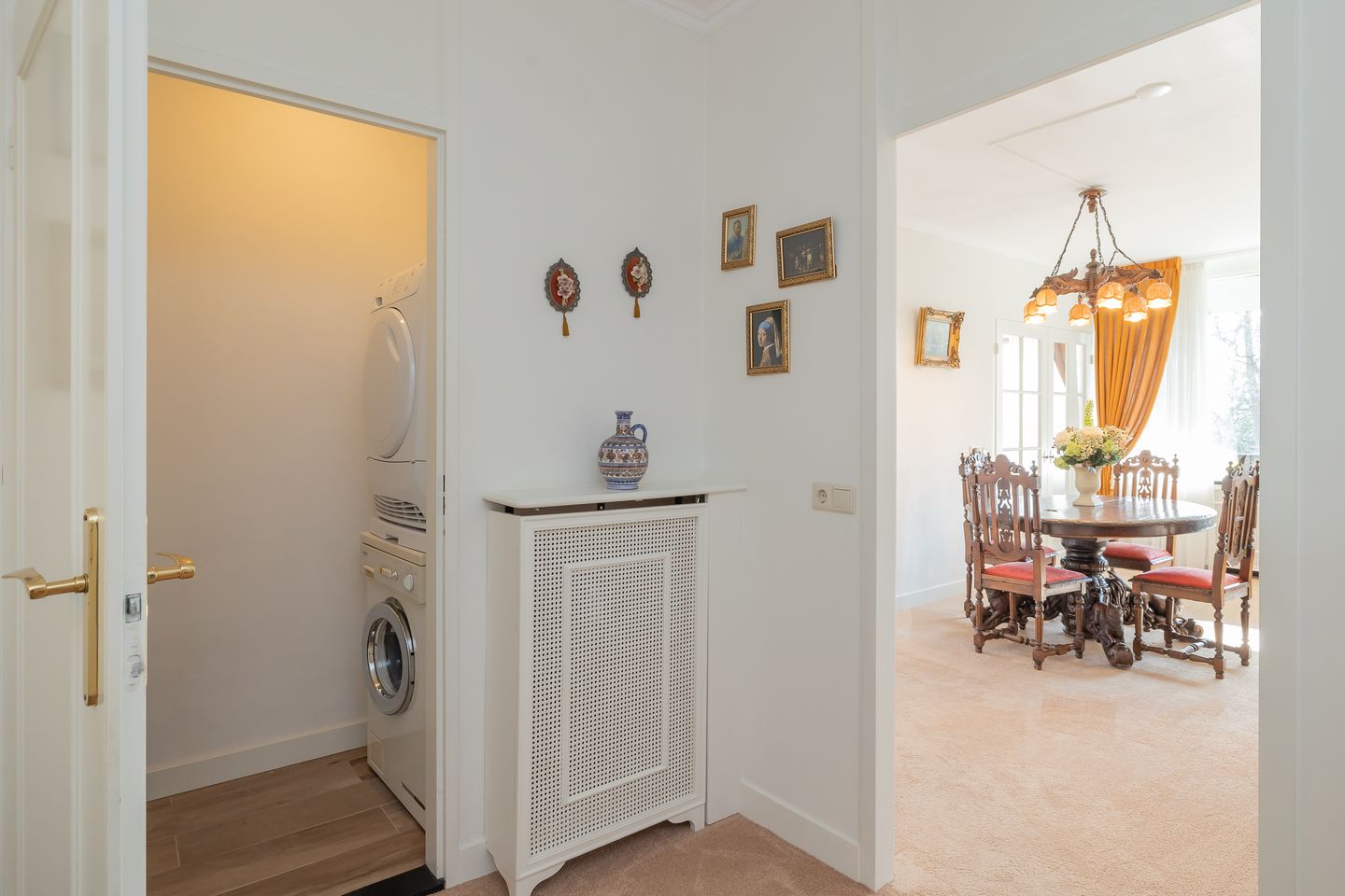 Photo 10 of Binnenweg 6-F128