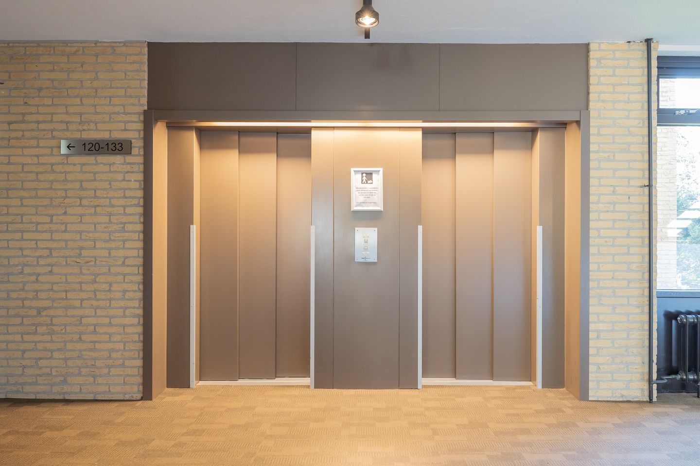 Photo 44 of Binnenweg 6-F128