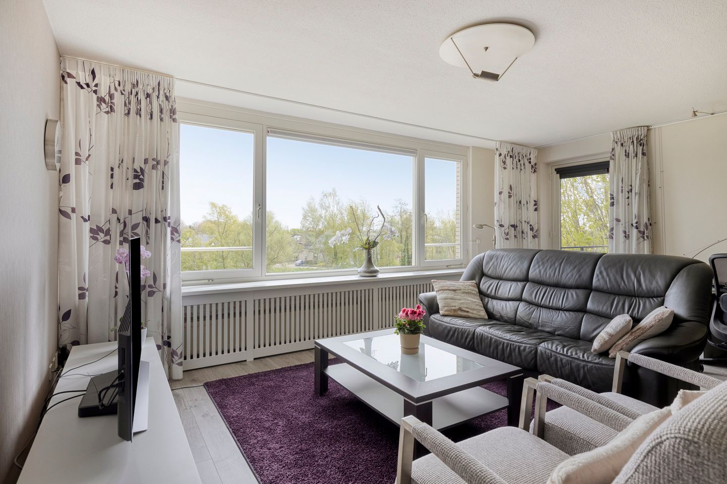 Photo 10 of Schout van Raesfeltstraat 107