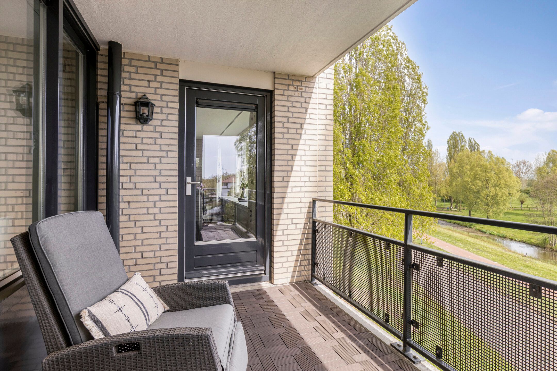 Photo 21 of Schout van Raesfeltstraat 107