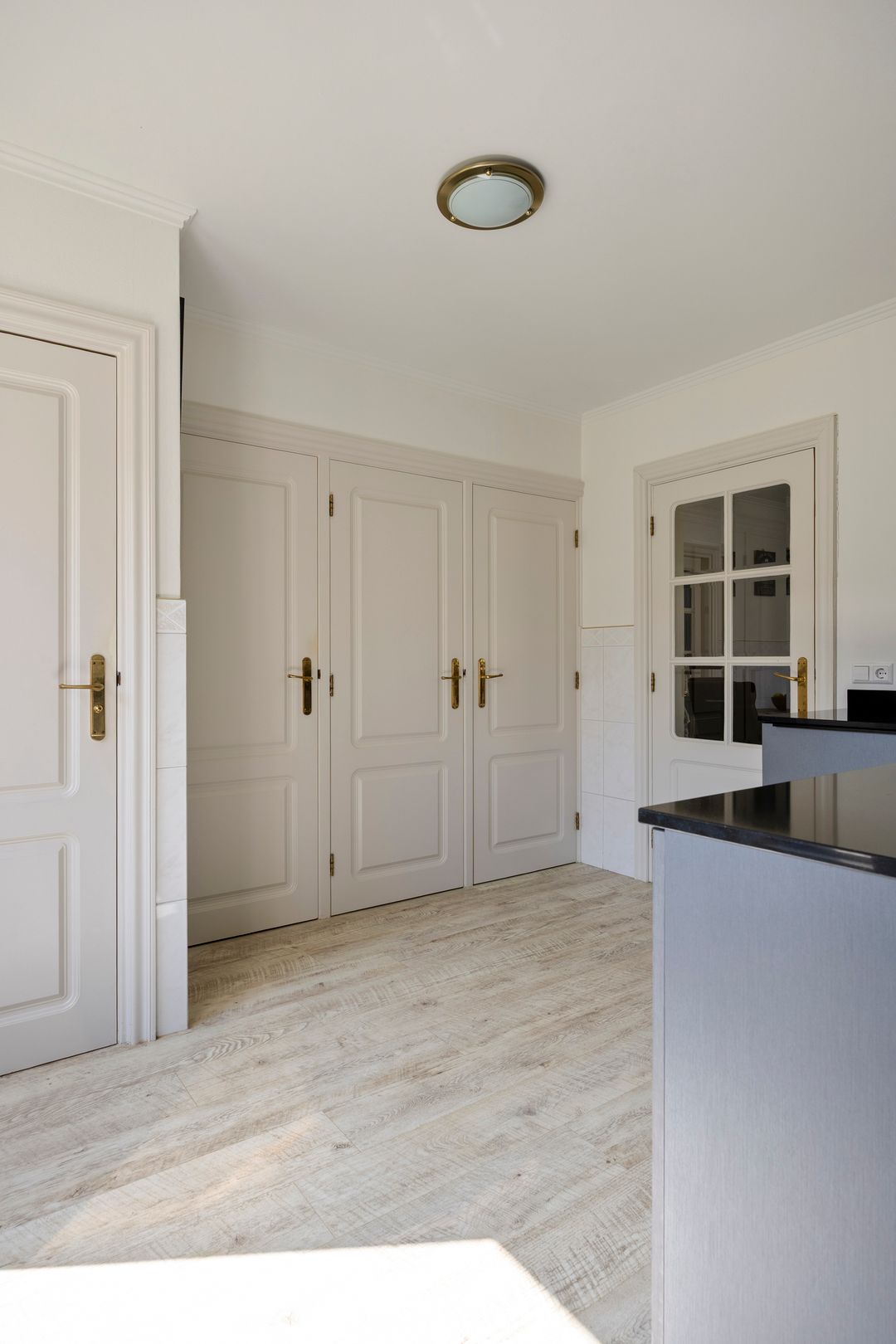 Surprisingly spacious and light detached family home with garden room — 16