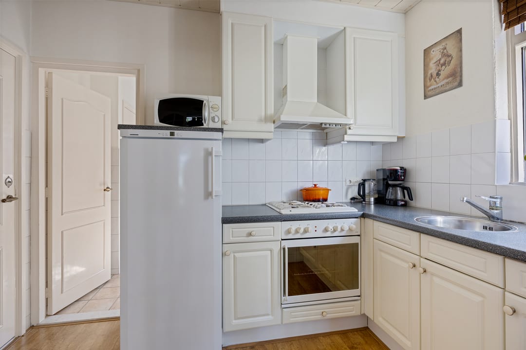 Photo 11 of Zuiderweg 87