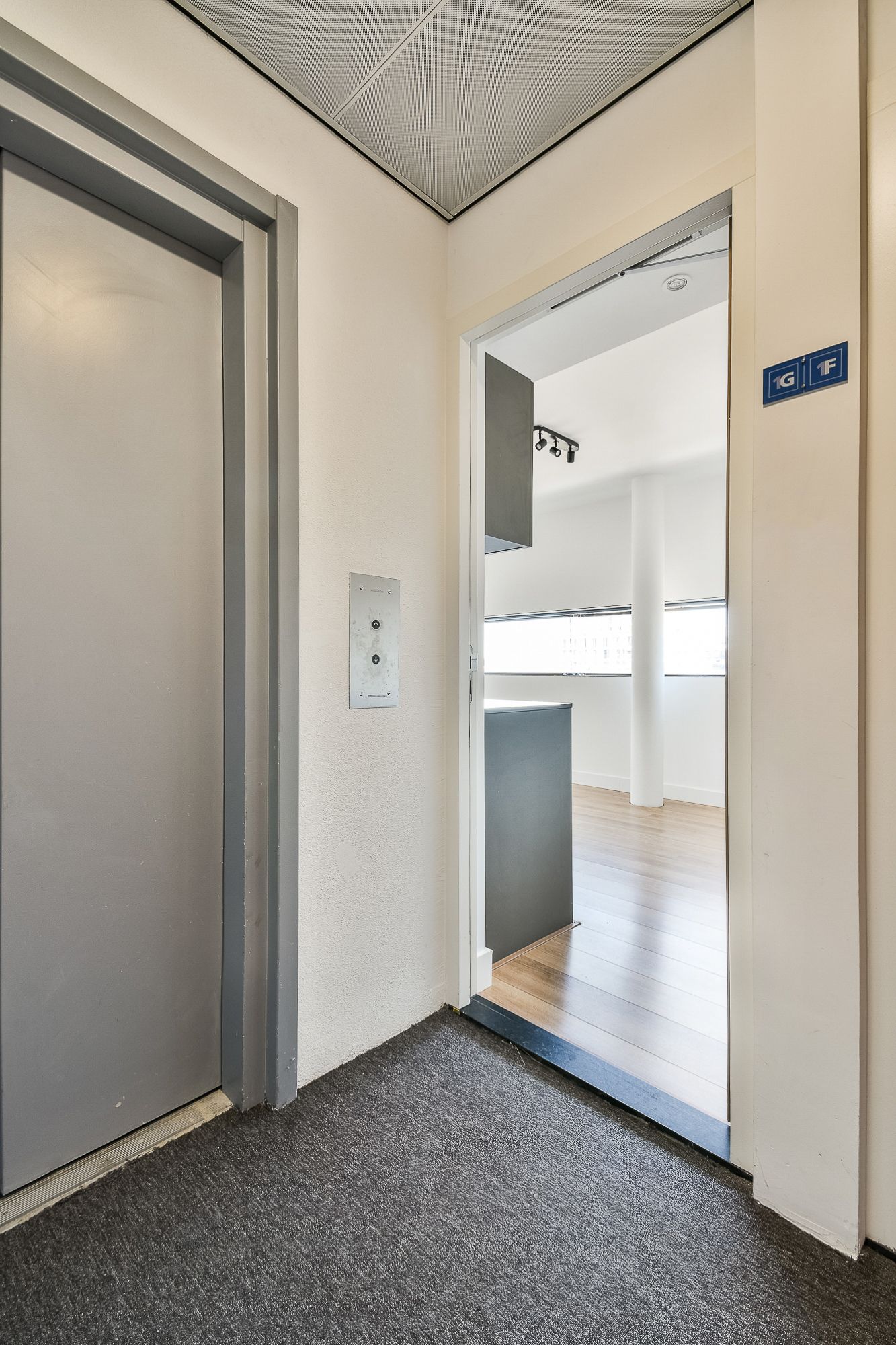 Photo 6 of Struisgrasstraat 1-G