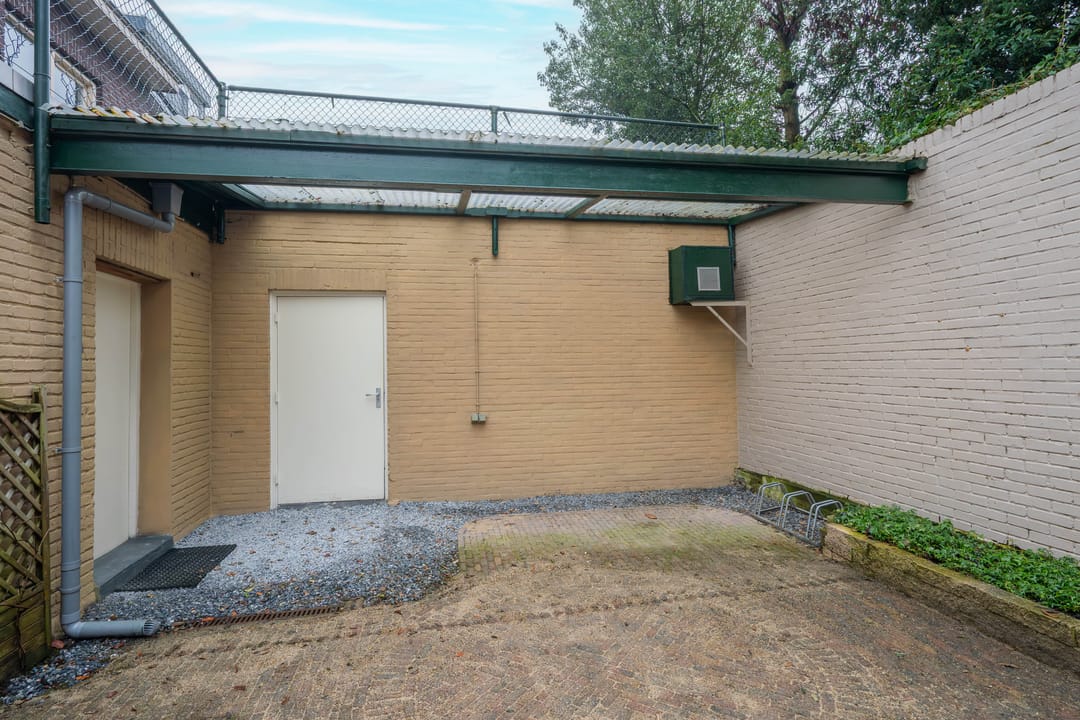 Unique former hospitality property in the heart of Horst with spacious living and multiple rooms — 46