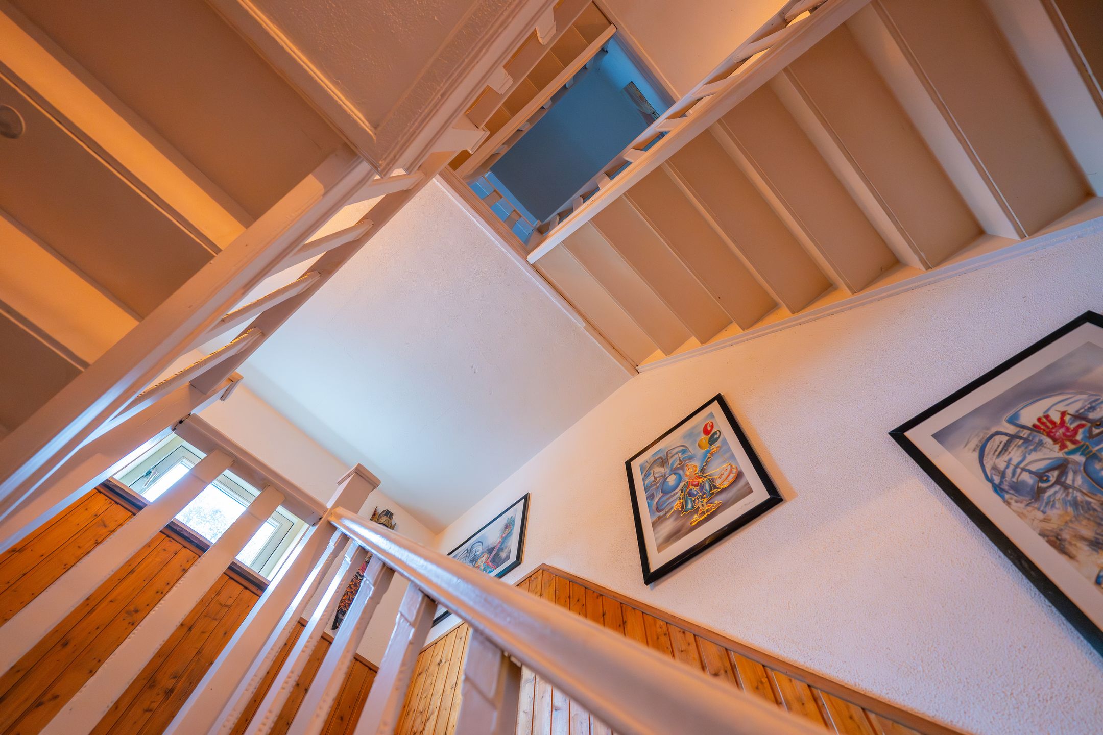 Unique former hospitality property in the heart of Horst with spacious living and multiple rooms — 18