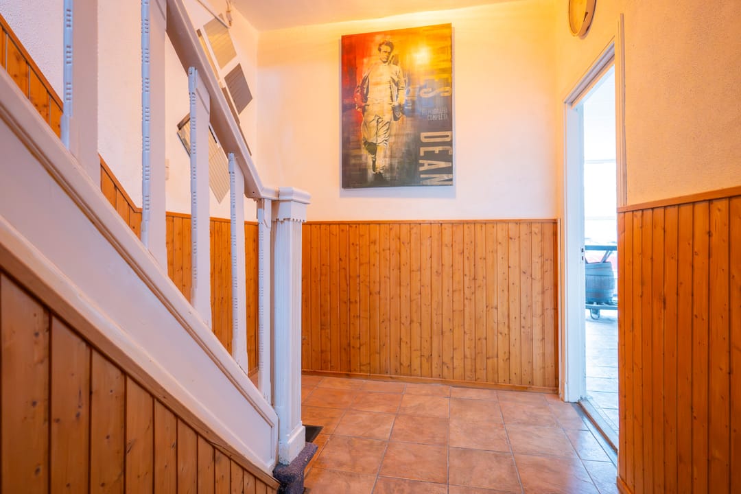 Unique former hospitality property in the heart of Horst with spacious living and multiple rooms — 16